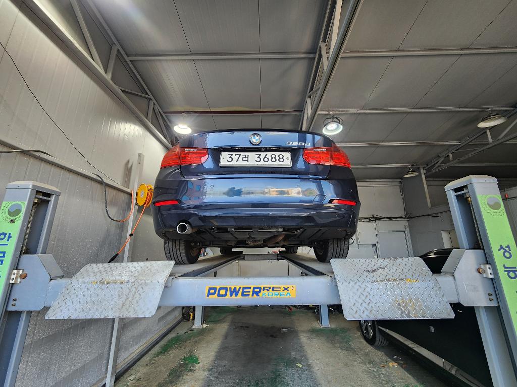 BMW 3-Series 2012 — inspection photo 2