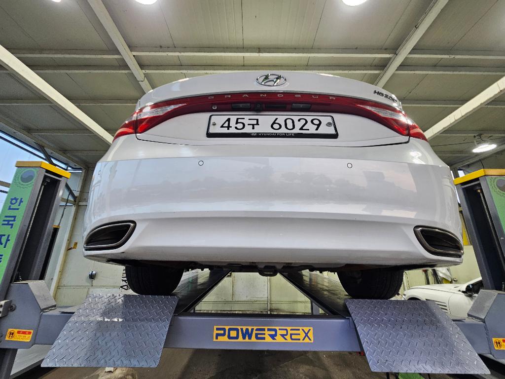 Hyundai Grandeur 2011 — inspection photo 2