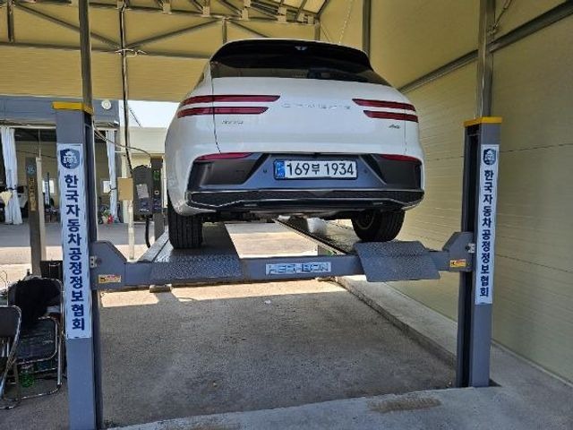 Genesis GV70 2025 — inspection photo 2