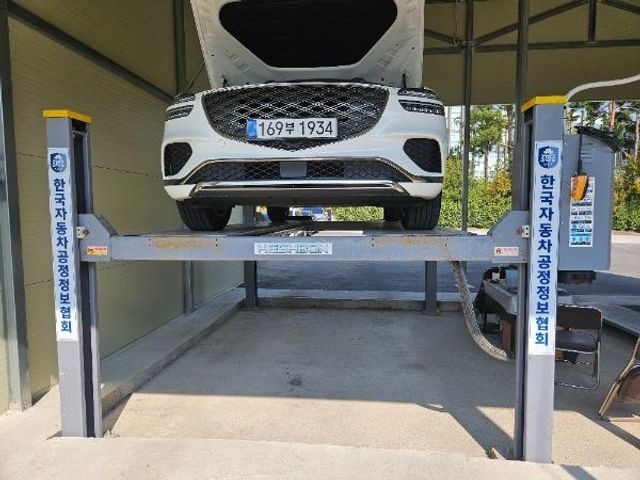 Genesis GV70 2025 — inspection photo 1