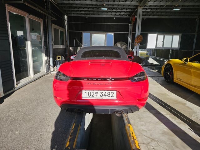 Porsche 718 2024 — inspection photo 2