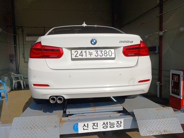 BMW 3-Series 2017 — inspection photo 2