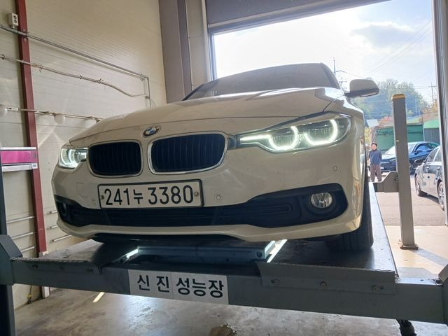 BMW 3-Series 2017 — inspection photo 1