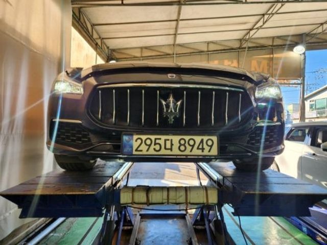 Maserati Quattroporte 2019 — inspection photo 1