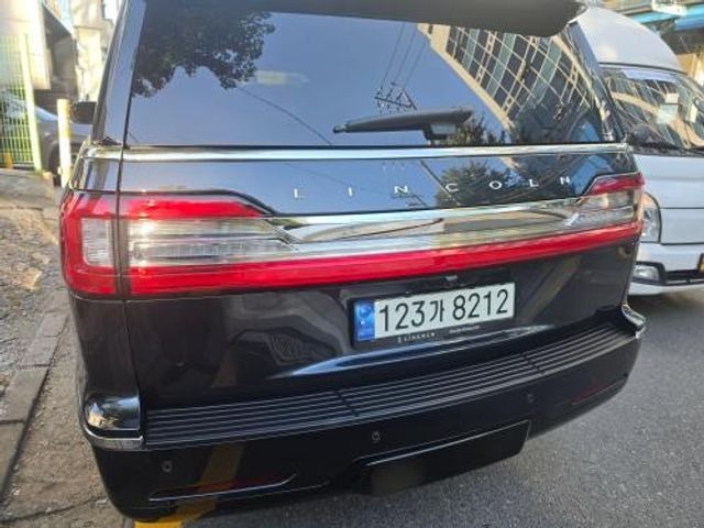 Lincoln Navigator 2021 — inspection photo 2