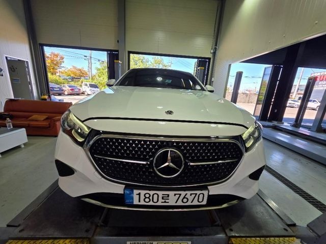 Mercedes-Benz E-Class 2024 — inspection photo 1