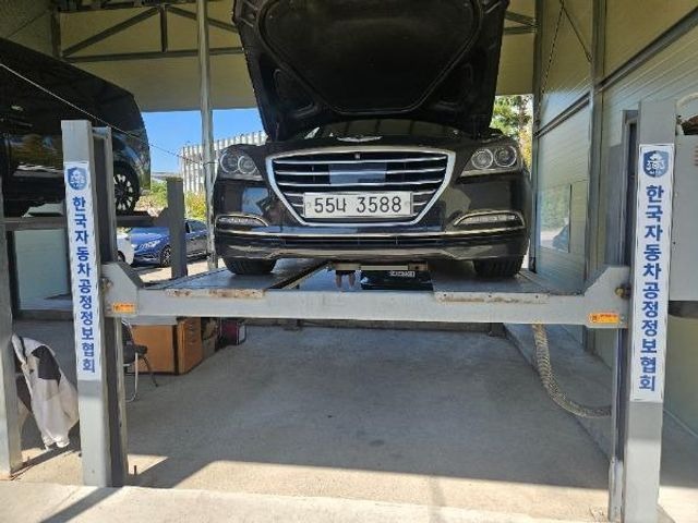 Hyundai Genesis 2016 — inspection photo 1