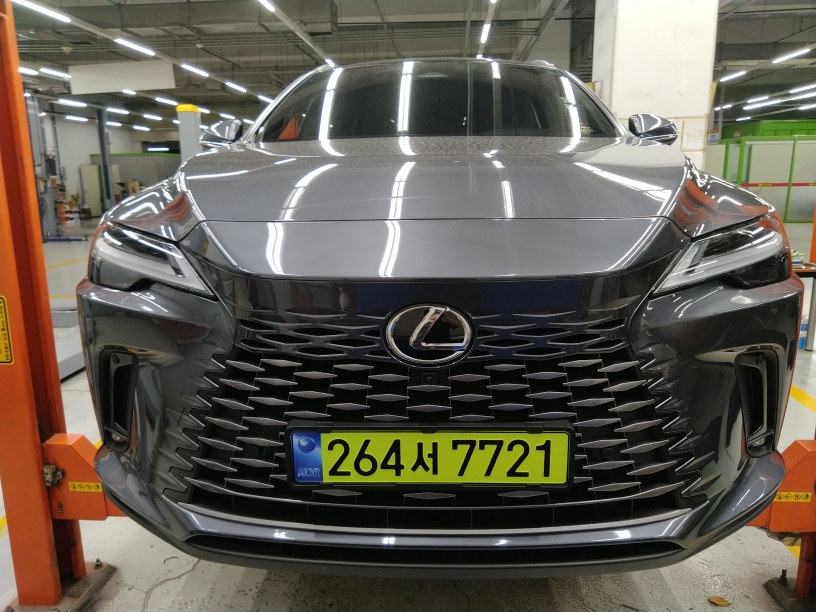 Lexus RX 2025 — inspection photo 1