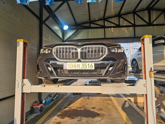 BMW 5-Series 2024 — inspection photo 1