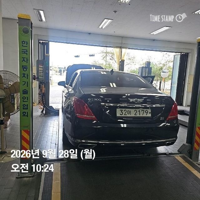 Genesis EQ900 2018 — inspection photo 2