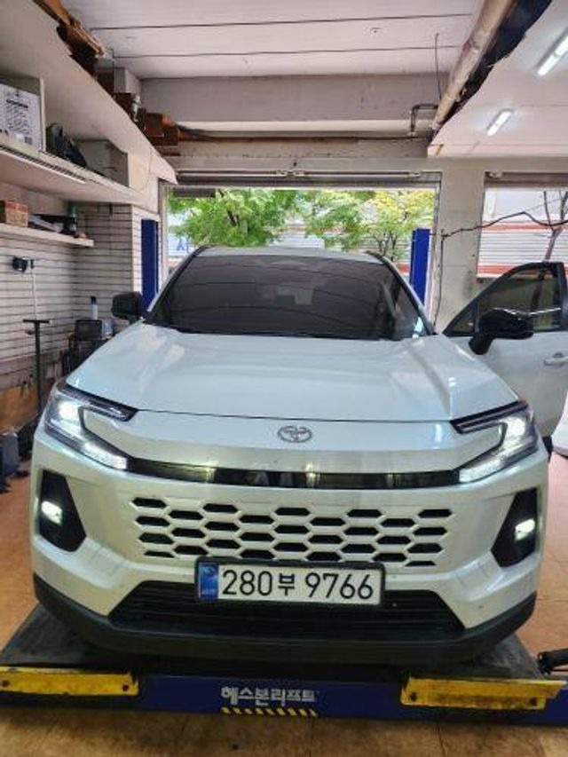 Toyota RAV4 2026 — inspection photo 1