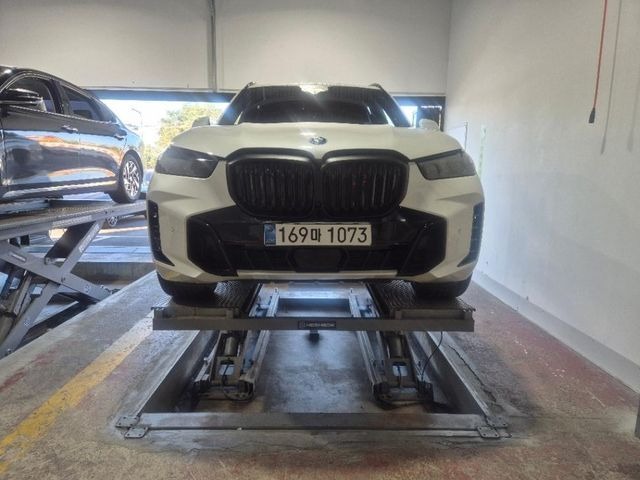 BMW X5 2025 — inspection photo 1
