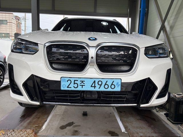 BMW iX3 2024 — inspection photo 1