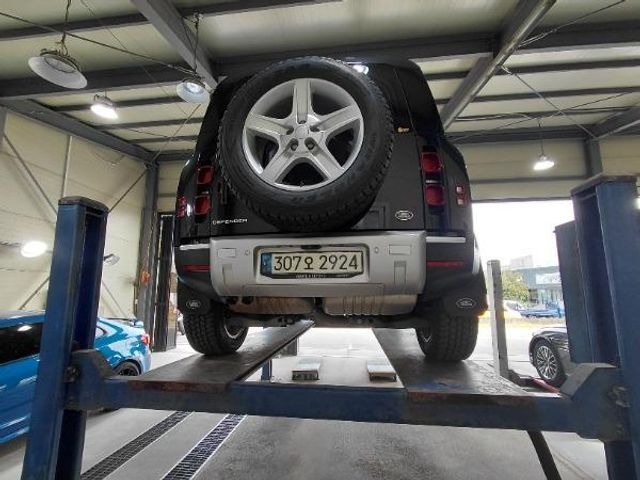 Land Rover Defender 2022 — inspection photo 2