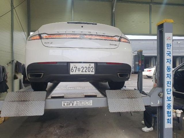 Lincoln MKZ 2014 — inspection photo 2