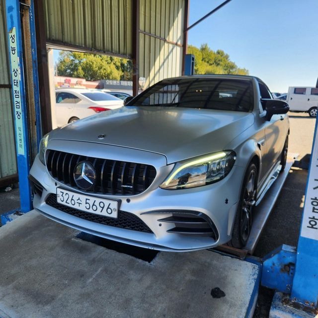 Mercedes-Benz C-Class 2019 — inspection photo 1