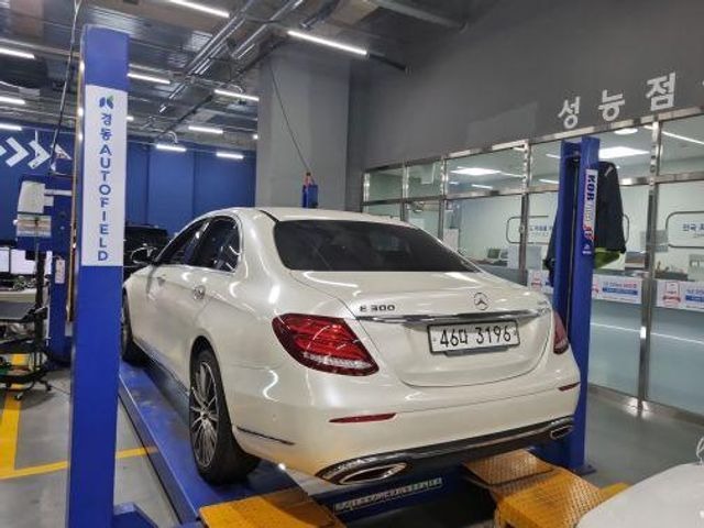 Mercedes-Benz E-Class 2018 — inspection photo 2