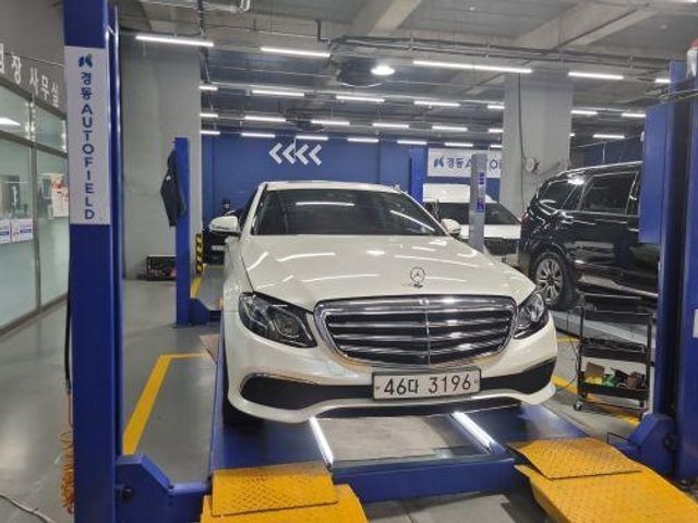 Mercedes-Benz E-Class 2018 — inspection photo 1