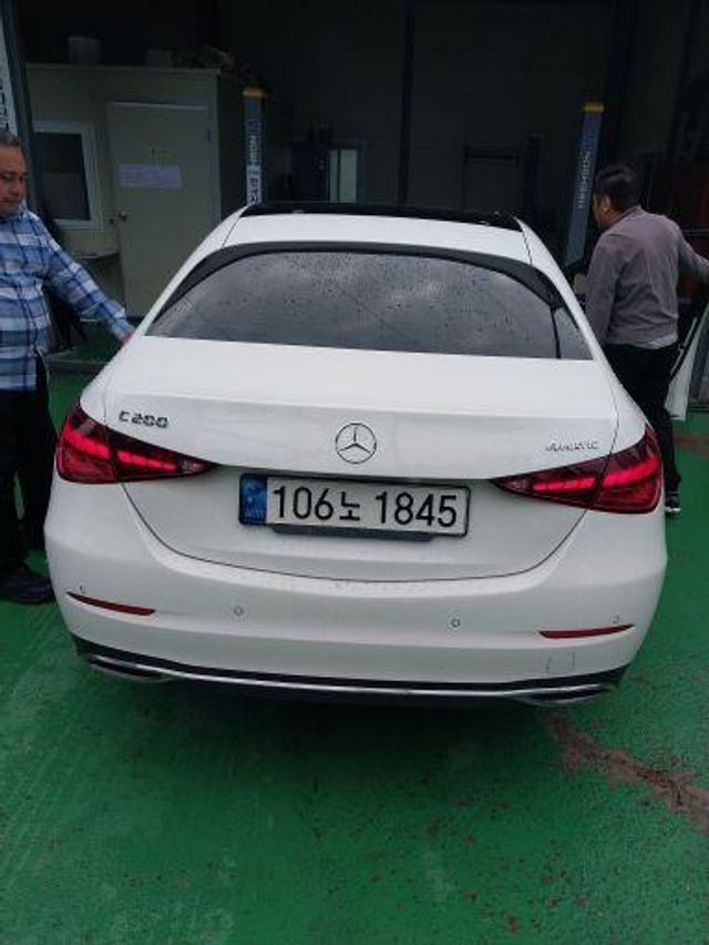 Mercedes-Benz C-Class 2022 — inspection photo 2