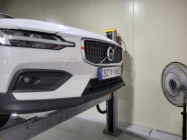 Volvo V60 2022 — inspection photo 1