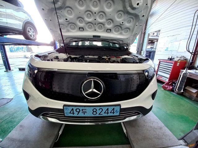 Mercedes-Benz EQB 2026 — inspection photo 1