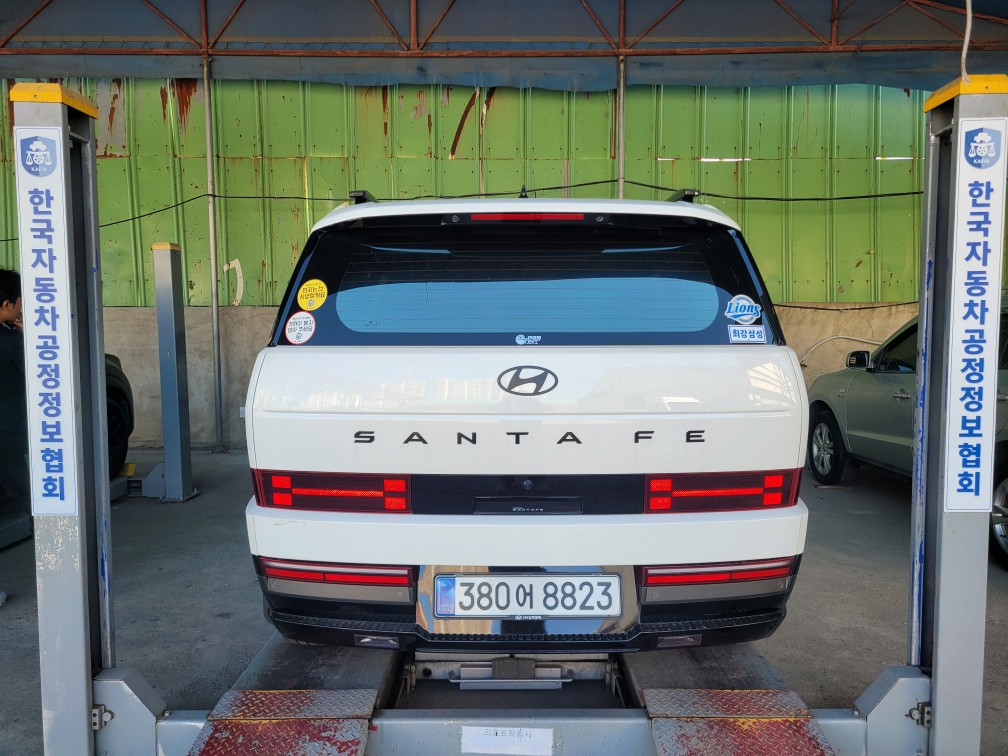 Hyundai Santafe 2025 — inspection photo 2