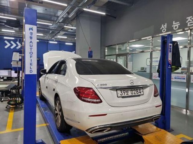Mercedes-Benz E-Class 2017 — inspection photo 2