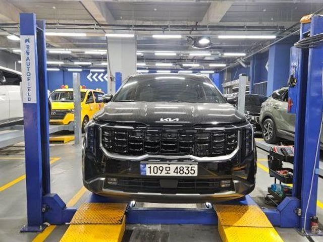 Kia Canival 2025 — inspection photo 1