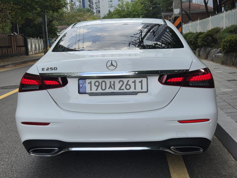 Mercedes-Benz E-Class 2023 — inspection photo 2