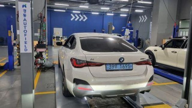 BMW i4 2024 — inspection photo 2