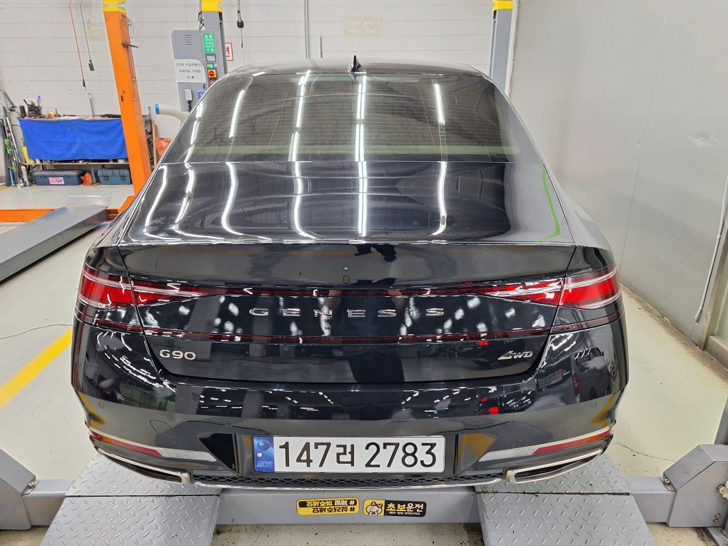 Genesis G90 2022 — inspection photo 2
