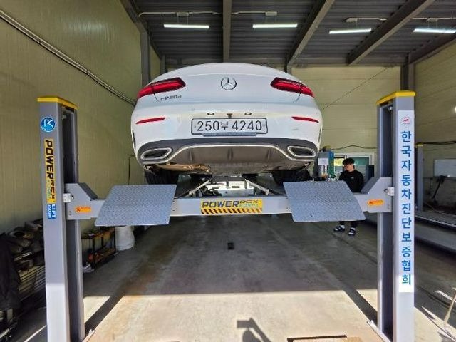 Mercedes-Benz E-Class 2018 — inspection photo 2