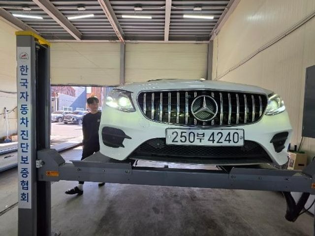 Mercedes-Benz E-Class 2018 — inspection photo 1