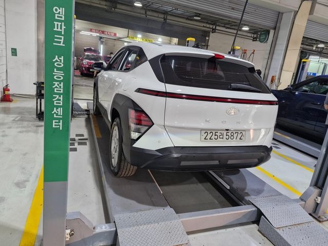 Hyundai Kona 2023 — inspection photo 2