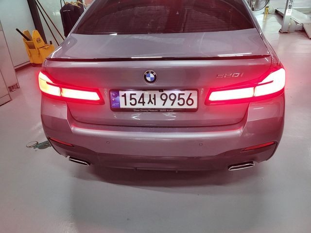 BMW 5-Series 2023 — inspection photo 2
