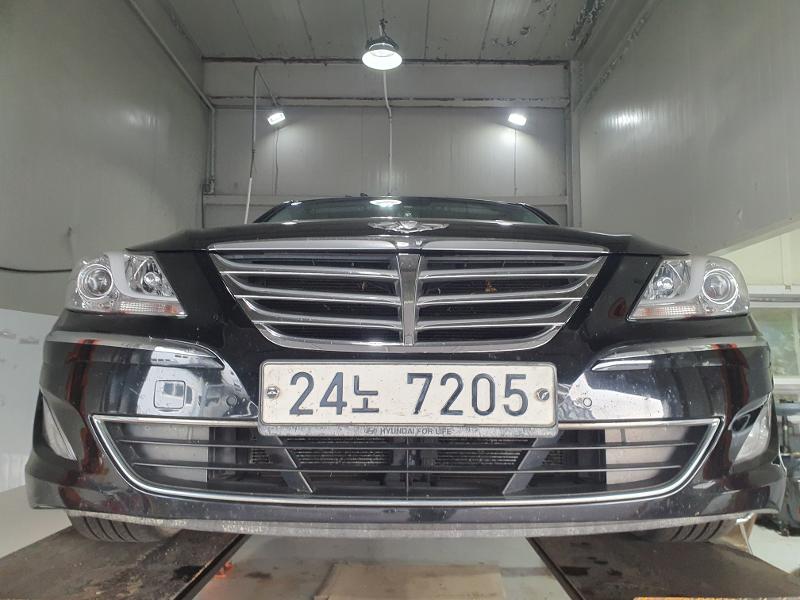 Hyundai Genesis 2012 — inspection photo 1