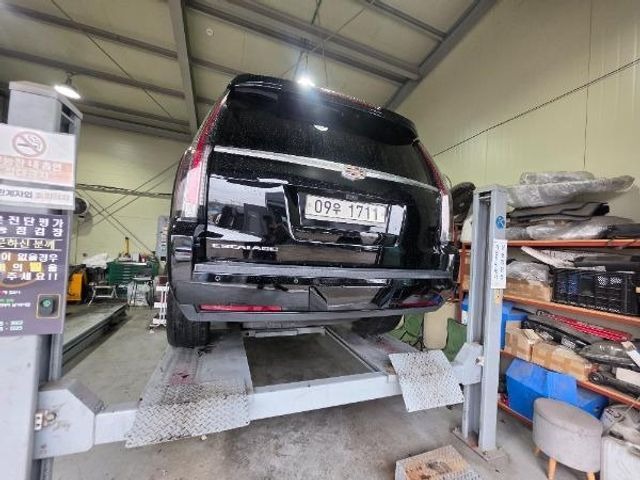 Cadillac Escalade 2017 — inspection photo 2