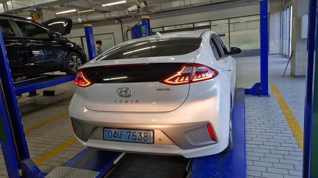 Hyundai Ioniq 2018 — inspection photo 2