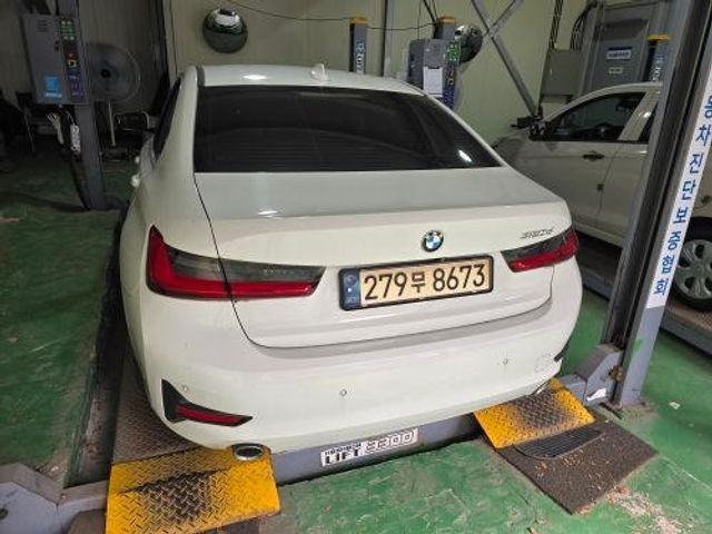 BMW 3-Series 2019 — inspection photo 2