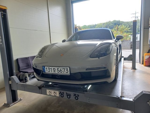 Porsche 718 2024 — inspection photo 1
