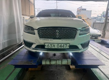 Lincoln MKZ 2017 — inspection photo 1