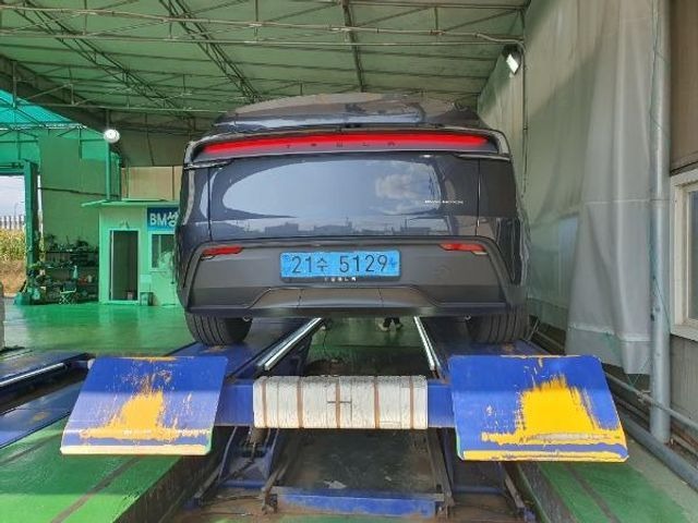 Tesla Model Y 2026 — inspection photo 2