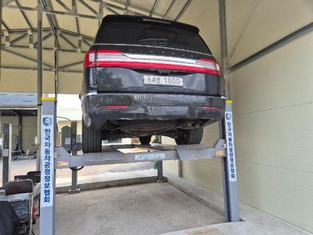 Lincoln Navigator 2019 — inspection photo 2