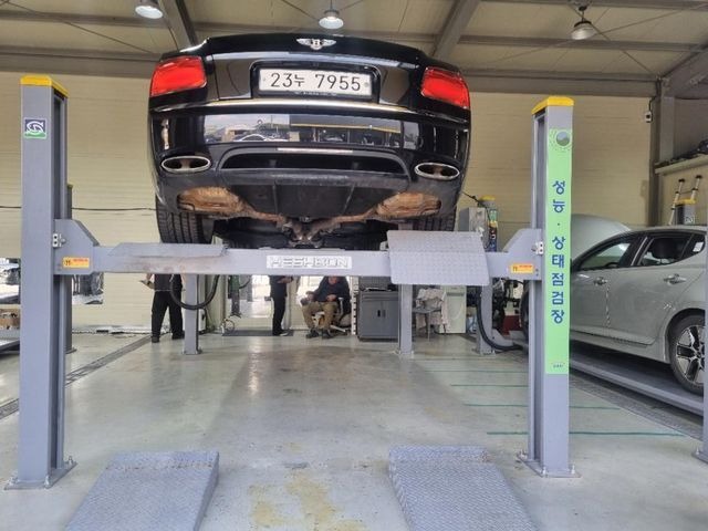 Bentley Flying Spur 2014 — inspection photo 2