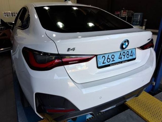 BMW i4 2022 — inspection photo 2