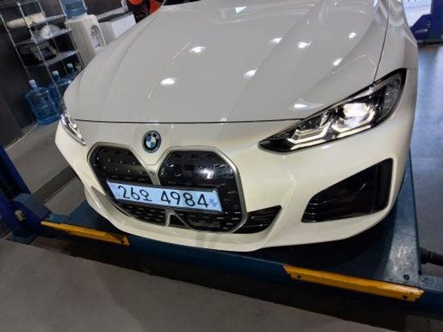 BMW i4 2022 — inspection photo 1