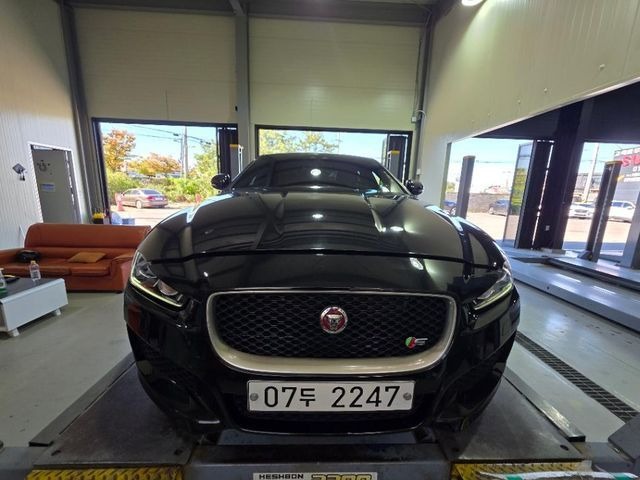 Jaguar XE 2019 — inspection photo 1