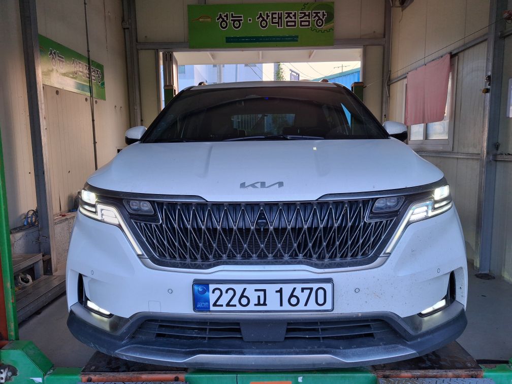 Kia Canival 2023 — inspection photo 1