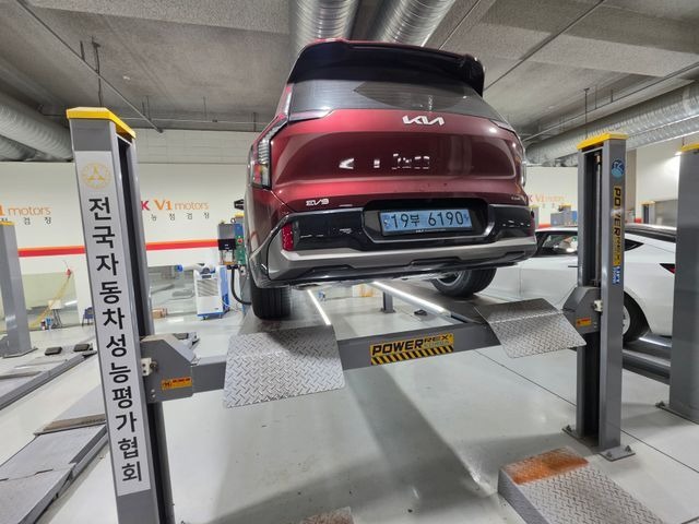 Kia EV9 2025 — inspection photo 2