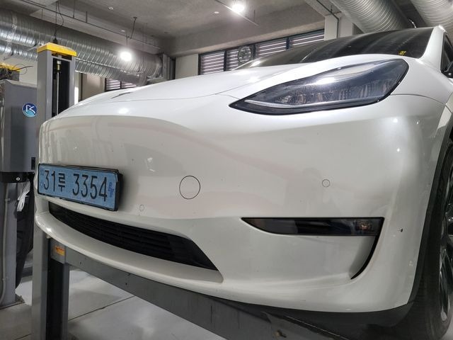 Tesla Model Y 2021 — inspection photo 1